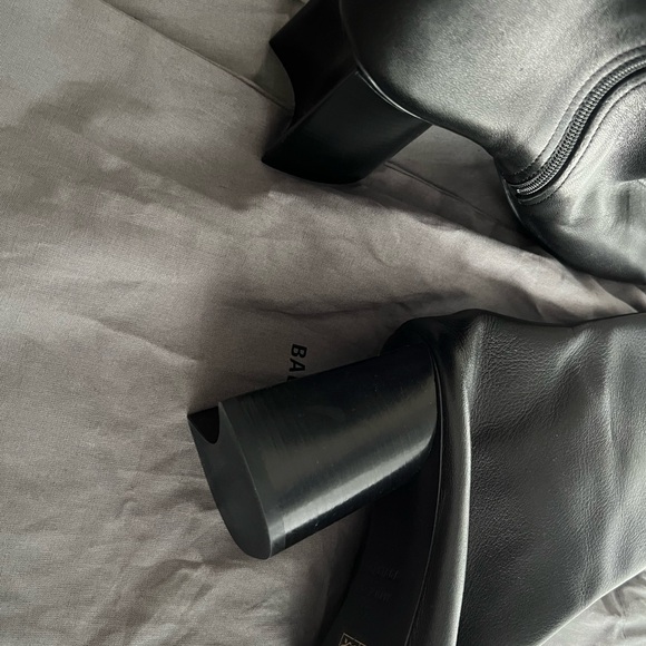 BALENCIAGA Glove 80mm Bootie size 37 LIKE NEW - Picture 5 of 15